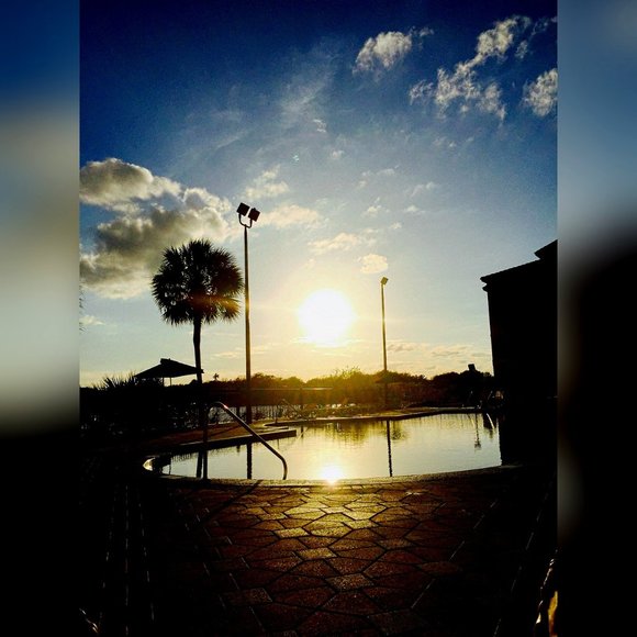 Meet your Posher, Diane - Picture 1 of 1